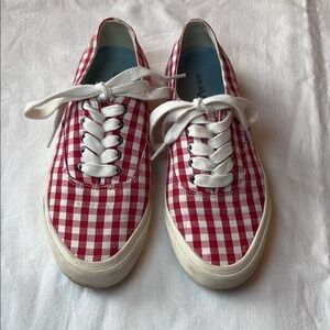 💐SeaVees Red and White Checkered Sneakers
